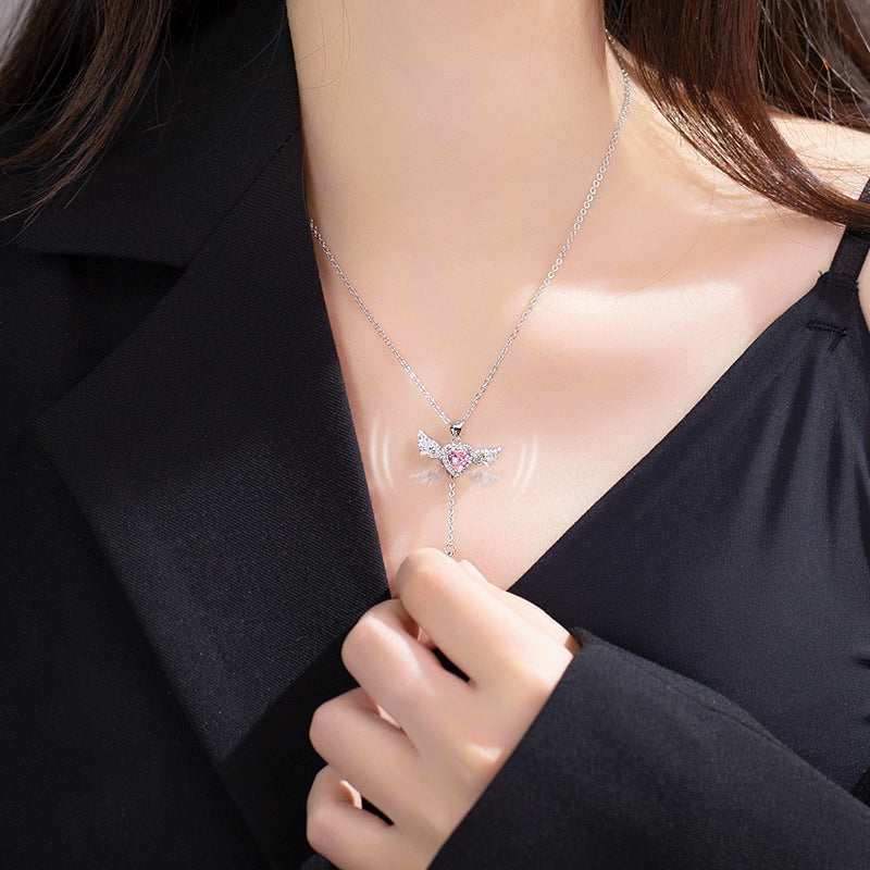 Collier ange d'amour en diamant rose