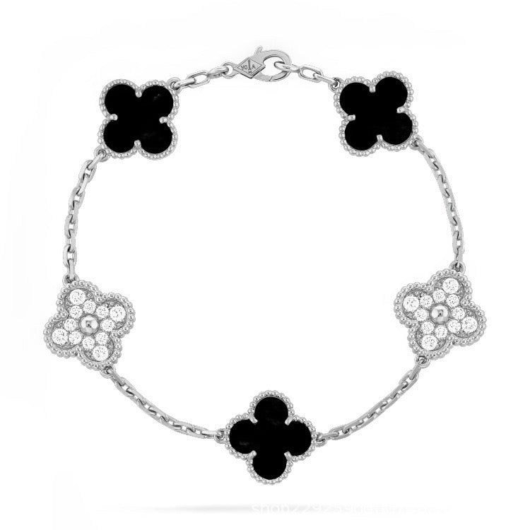 Eternal Clover Pro Bracelet | 18K Gold Plated Luck & Elegance