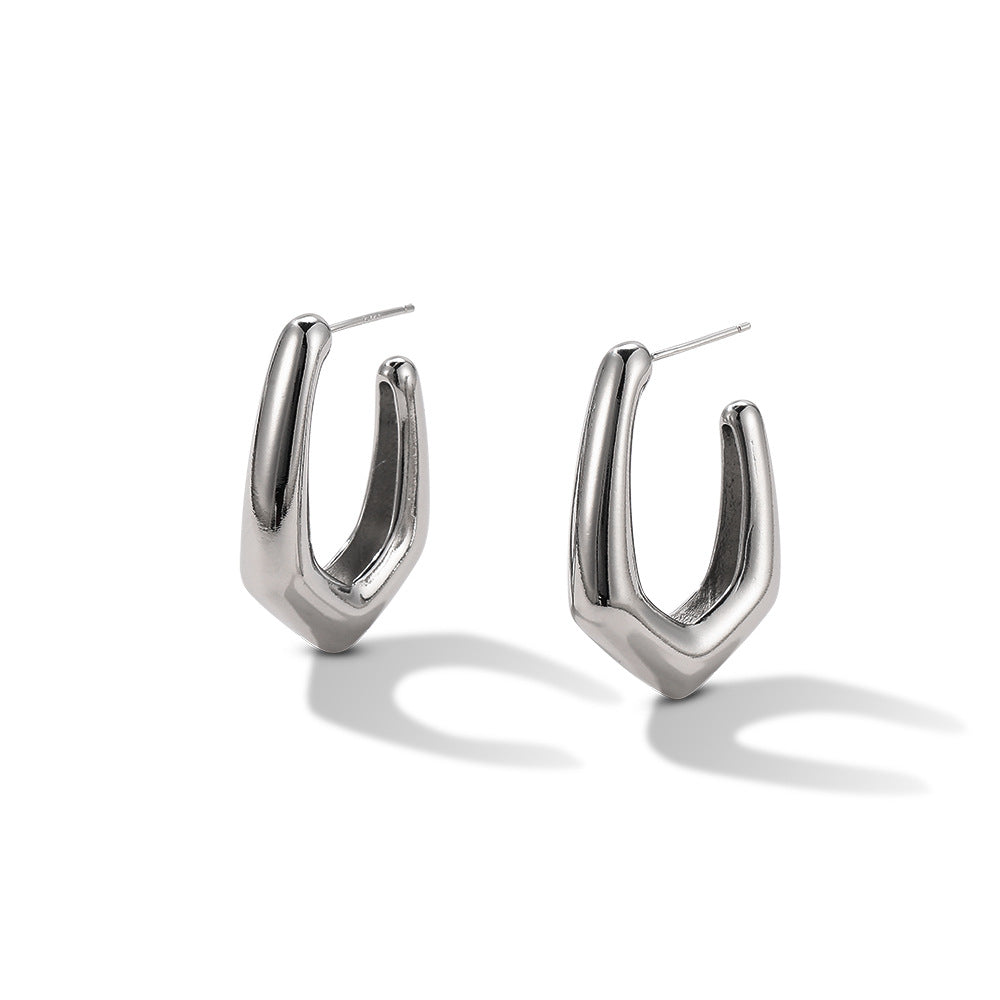 C-shaped Irregular Ear Nail