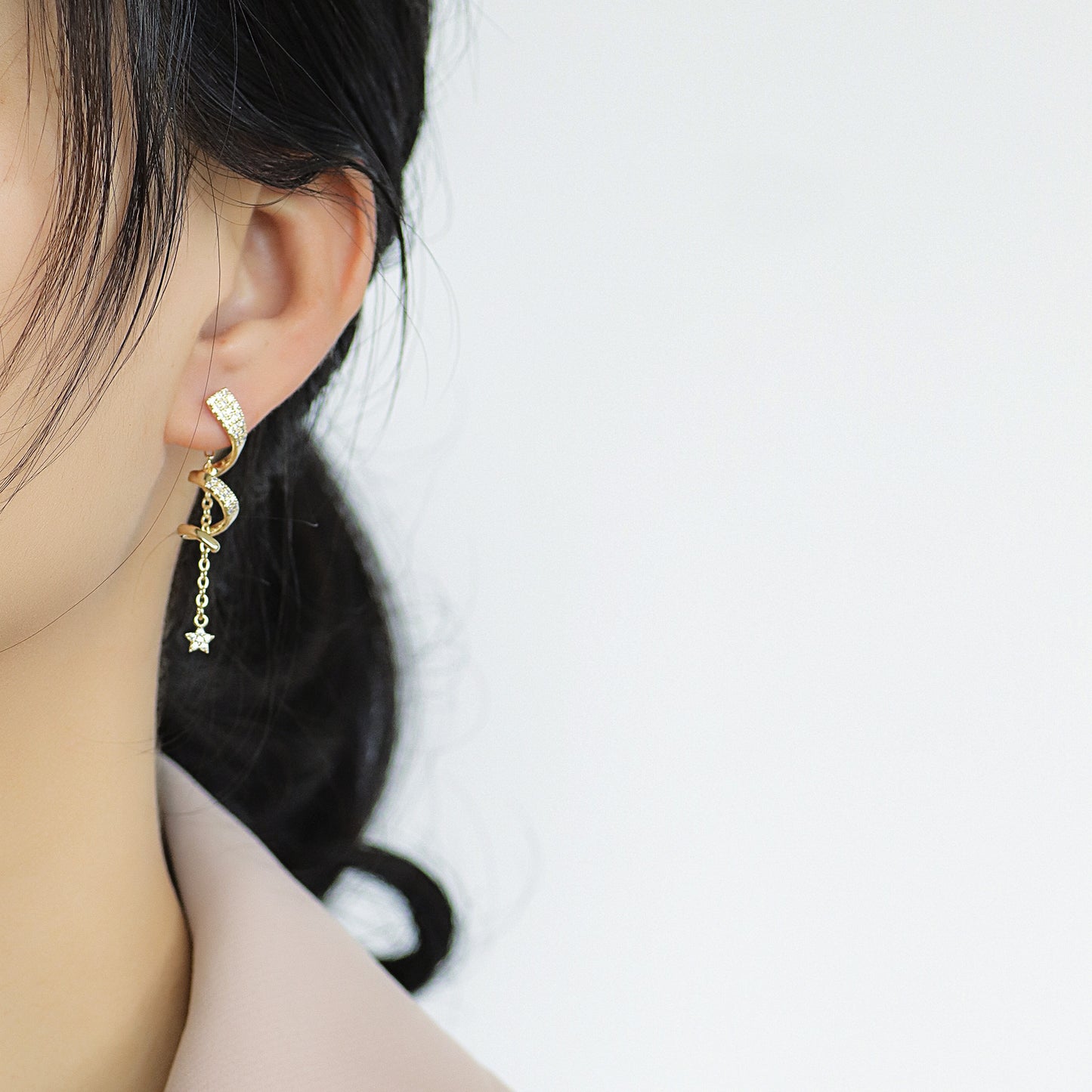 Spiral Curve Long Star Earrings