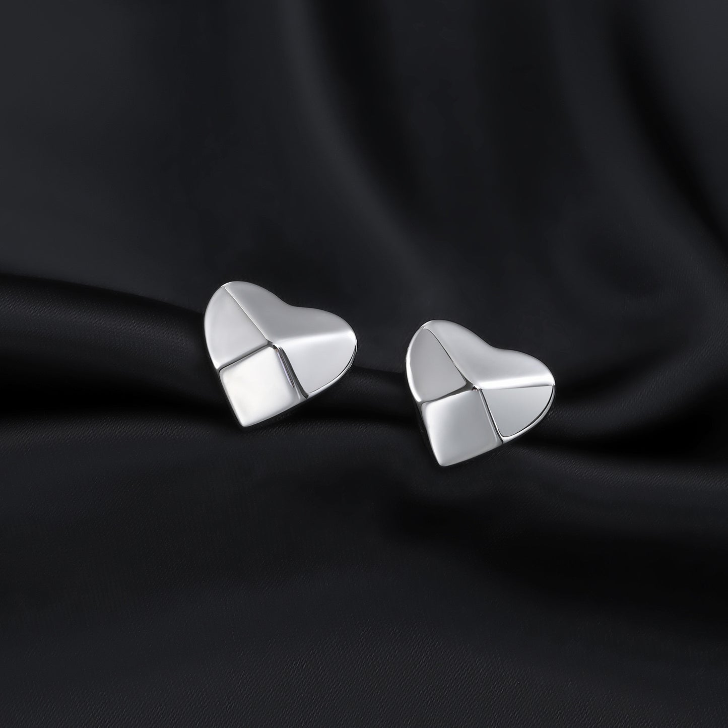 Fashion Simple Love Smooth Earrings