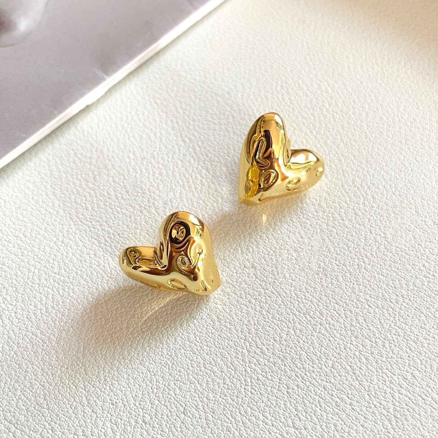 Versatile Pleated Love Earrings