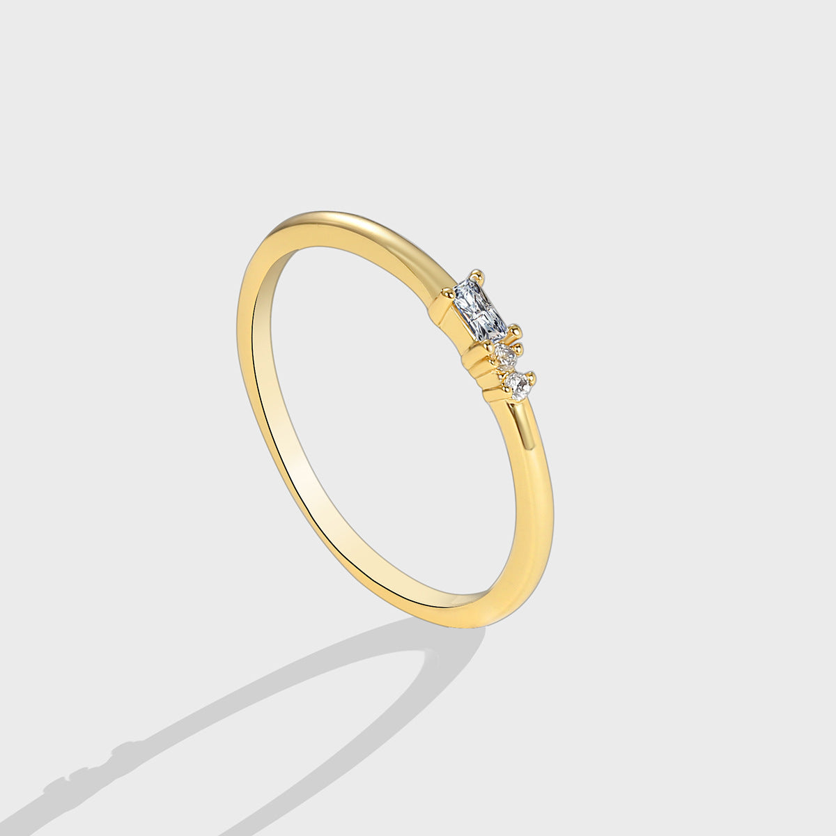 Diamond-encrusted 18k Gold with A Tail Ring