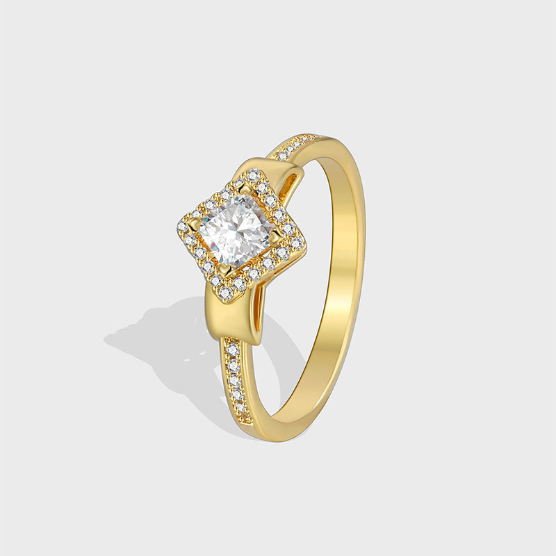 Square diamond temperament fashionable and minimalist ring