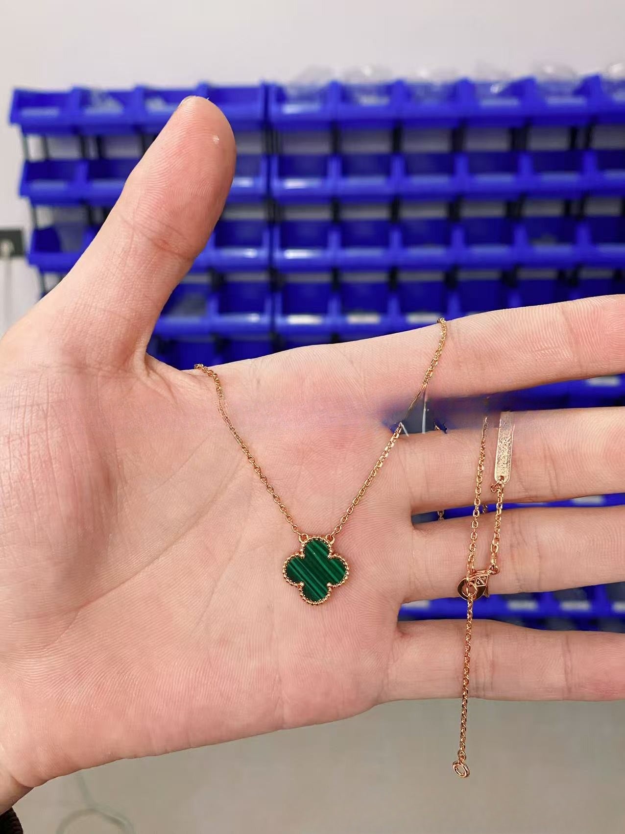 Luckcoo Clover Pro  Necklace  – Minimalist Jewelry,Premium Edition,Everyday Luxury,VCA style