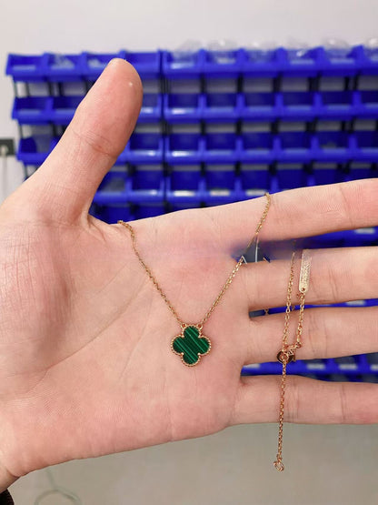 Luckcoo Clover Pro  Necklace  – Minimalist Jewelry,Premium Edition,Everyday Luxury,VCA style