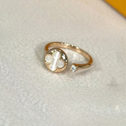 V gold square round fritillary ring-CNC fine engraving