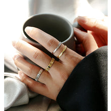 Bague fine géométrique 