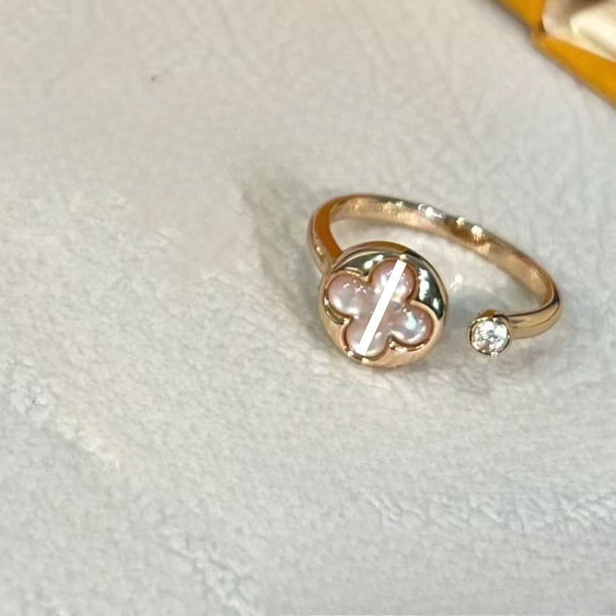 V gold square round fritillary ring-CNC fine engraving