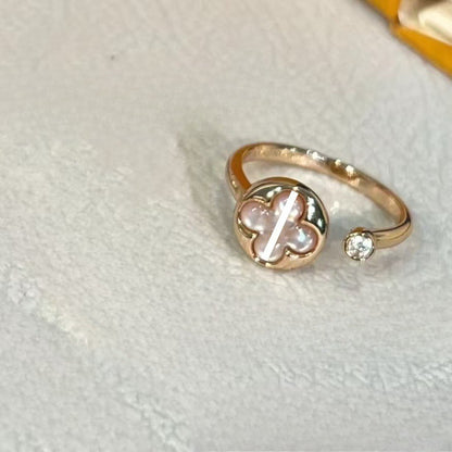 V gold square round fritillary ring-CNC fine engraving