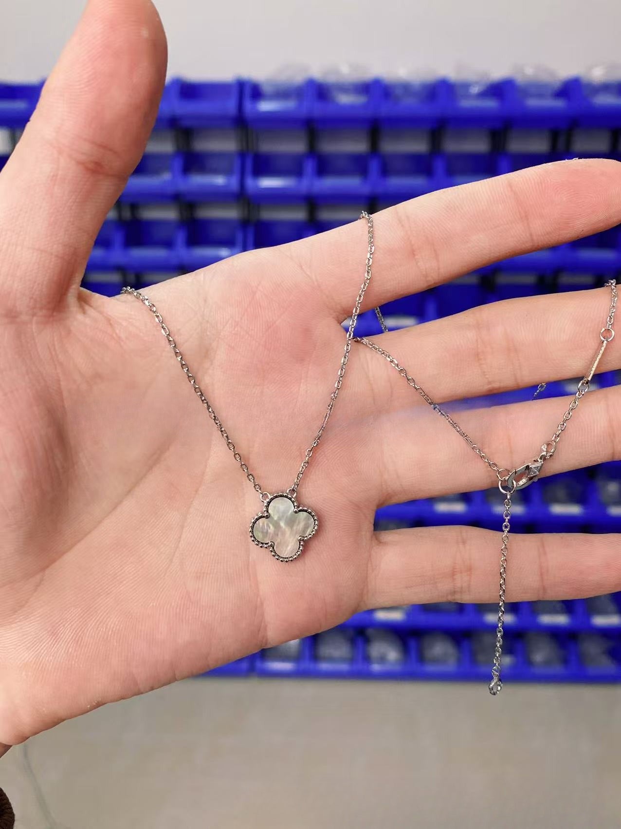 Luckcoo Clover Pro  Necklace  – Minimalist Jewelry,Premium Edition,Everyday Luxury