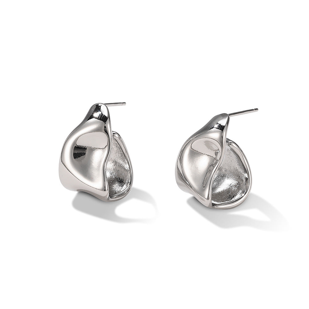 Boucles d'oreilles géométriques irrégulières en forme de C 