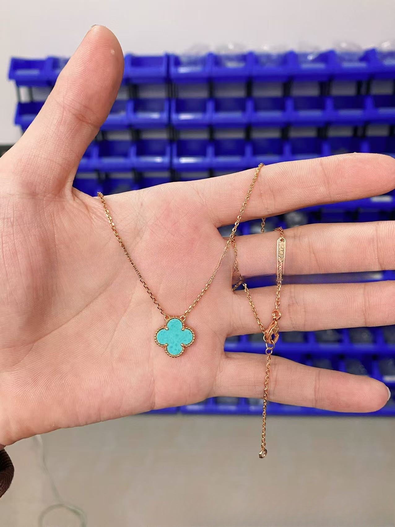 Luckcoo Clover Pro  Necklace  – Minimalist Jewelry,Premium Edition,Everyday Luxury,VCA style