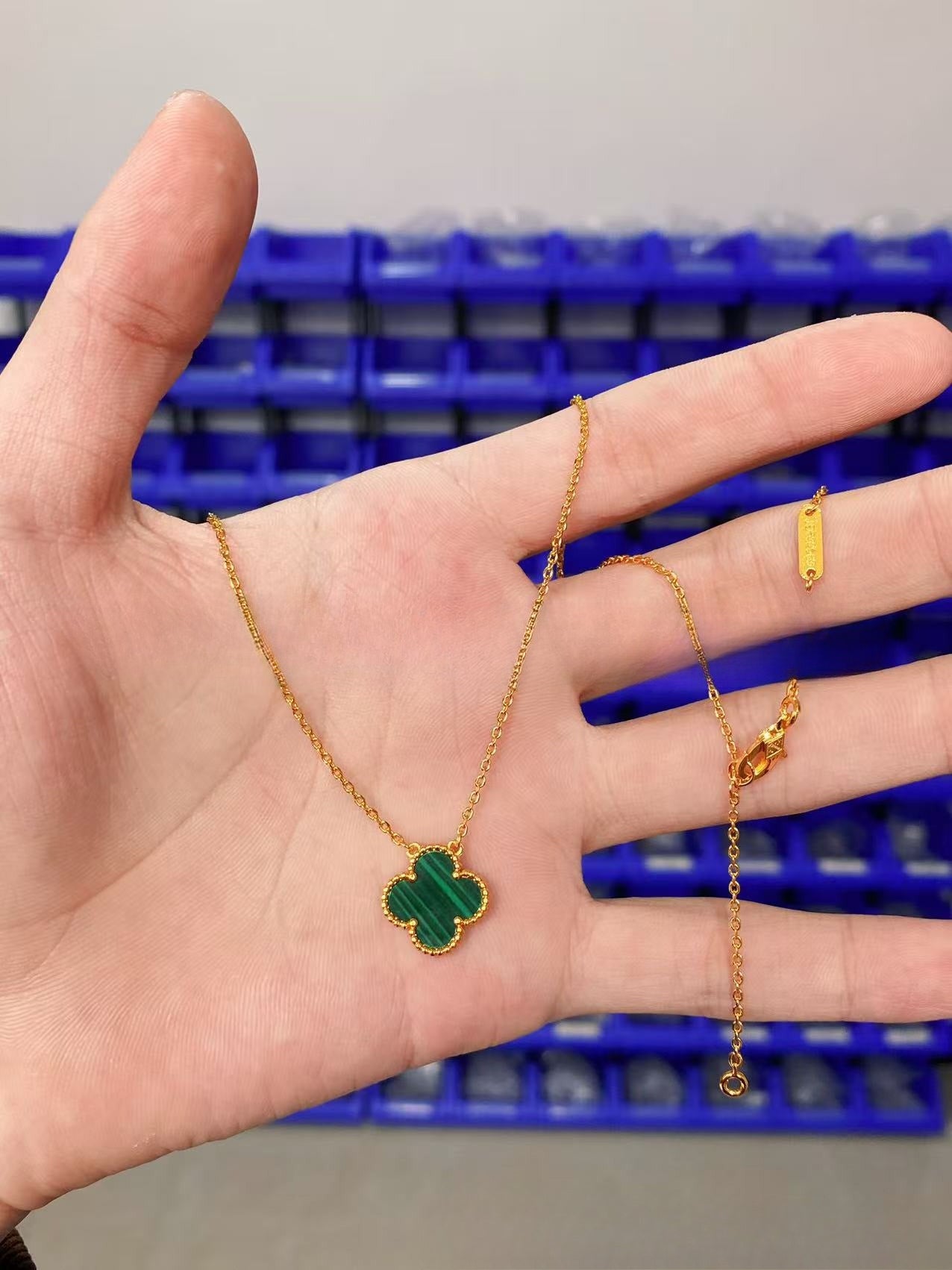 Luckcoo Clover Pro  Necklace  – Minimalist Jewelry,Premium Edition,Everyday Luxury