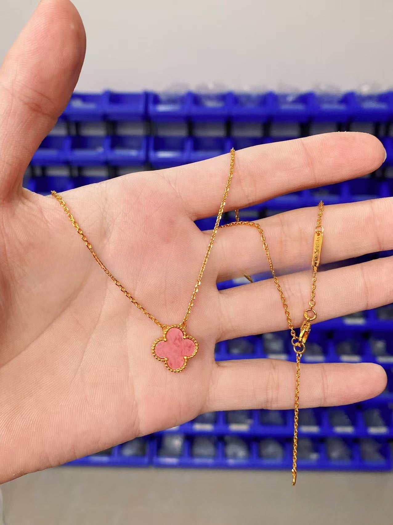 Luckcoo Clover Pro  Necklace  – Minimalist Jewelry,Premium Edition,Everyday Luxury