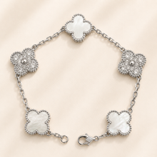 Eternal Clover Pro Bracelet | 18K Gold Plated Luck & Elegance