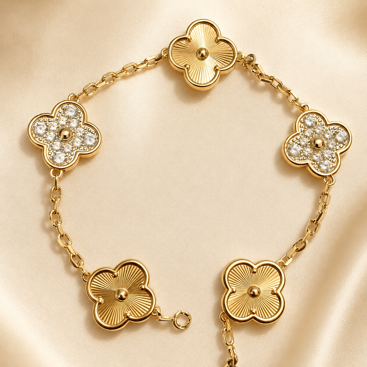 Eternal Clover Pro Bracelet | 18K Gold Plated Luck & Elegance (Gold Chain) LuckCoo