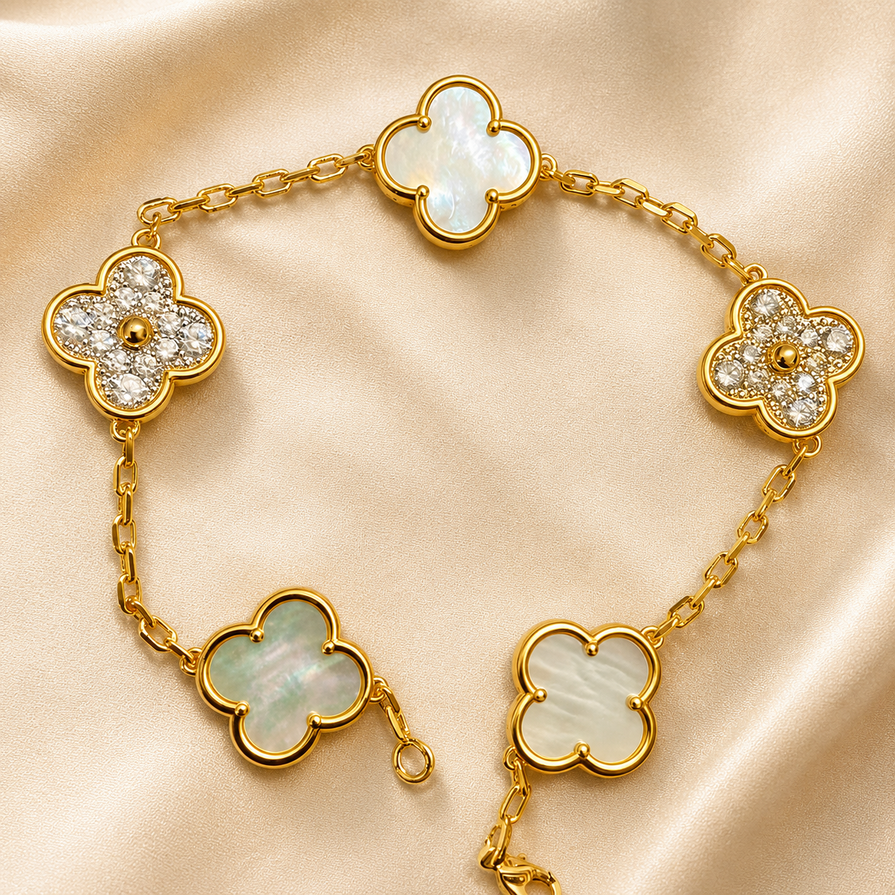 Eternal Clover Pro Bracelet | 18K Gold Plated Luck & Elegance (Gold Chain) LuckCoo