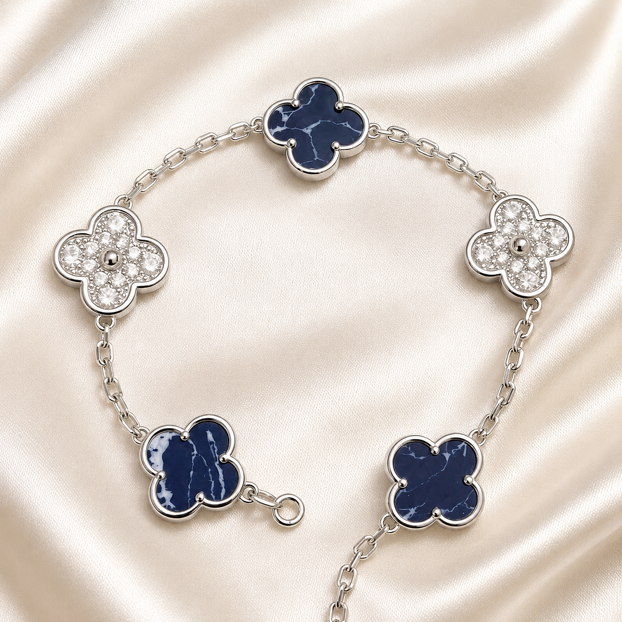 Eternal Clover Pro Bracelet | 18K Gold Plated Luck & Elegance (Silver Chain) LuckCoo