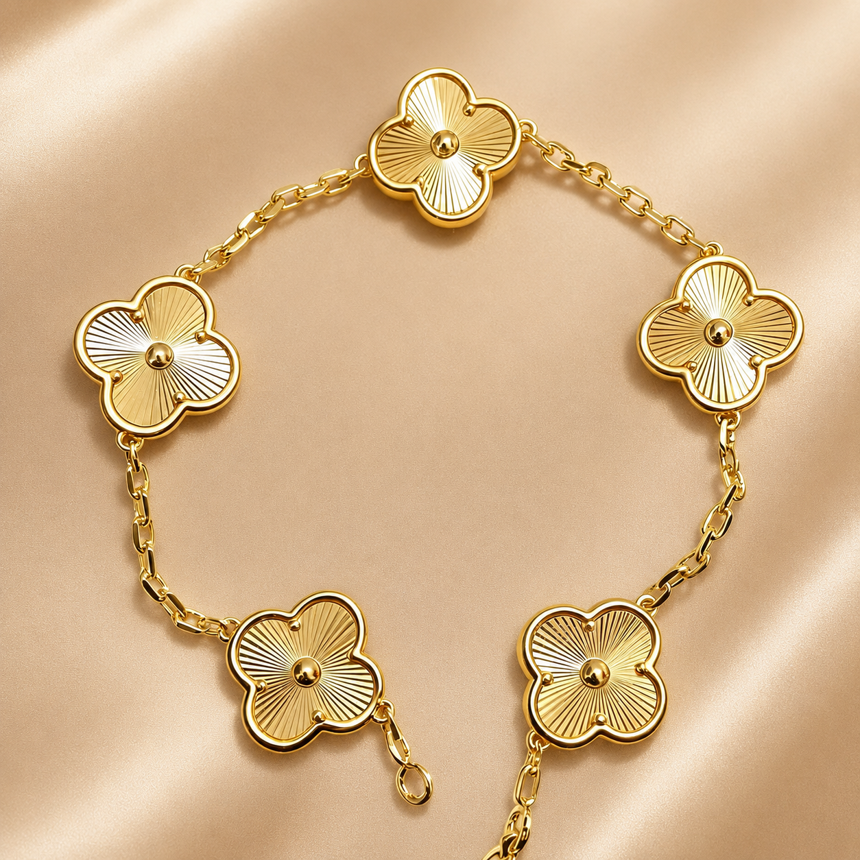 Eternal Clover Pro Bracelet | 18K Gold Plated Luck & Elegance (Gold Chain) LuckCoo