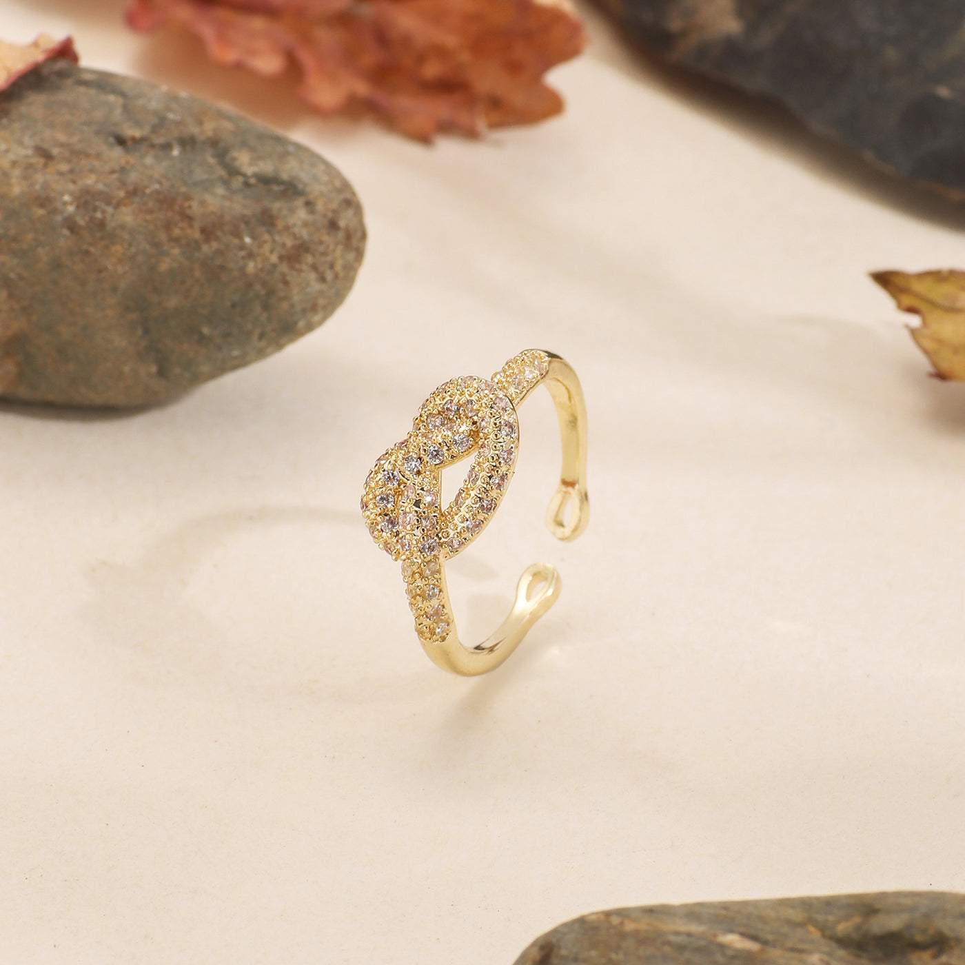 Chain knotted diamond ring