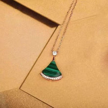 Luckcoo Fan Pendant Necklace - 18k Gold Plated Minimalist Everyday Jewelry