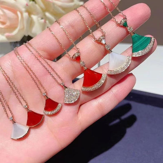 Fan skirt necklace