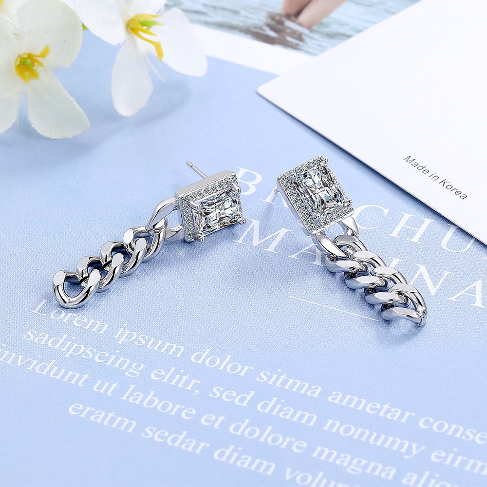 Boucles d'oreilles chaîne en diamant 
