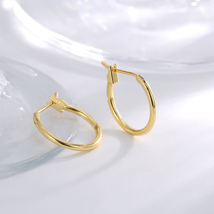 Minimalist geometric circular earrings