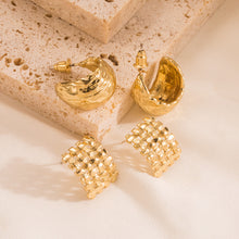 Boucles d'oreilles tendance à motif tressé 