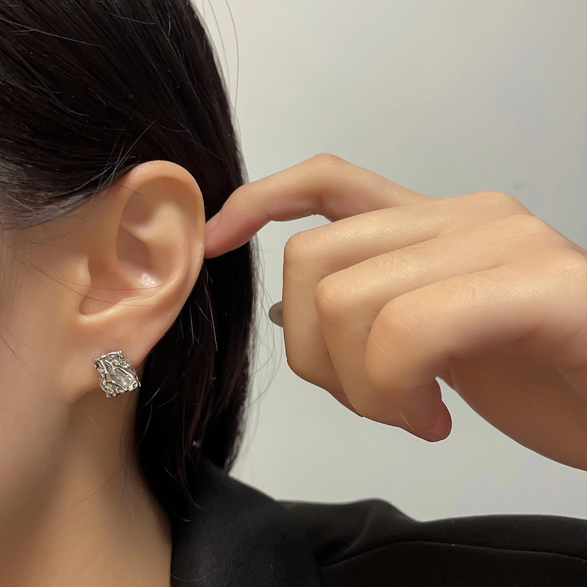 Square Geometric Diamond Texture Earrings