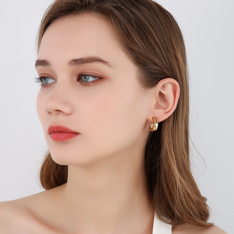 Boucles d'oreilles torsadées en forme de C 
