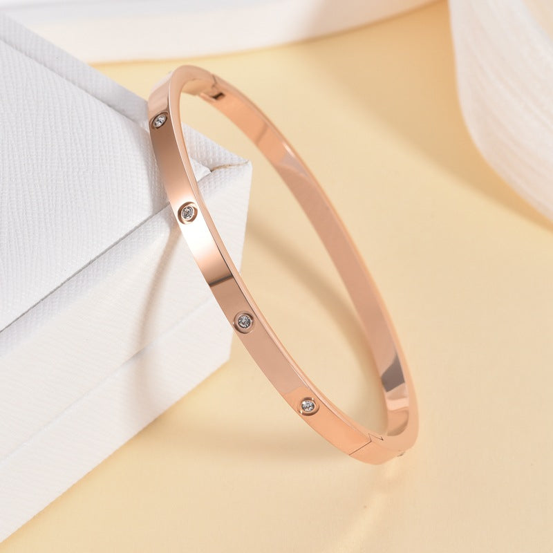 4mm diamond studded buckle bracelet