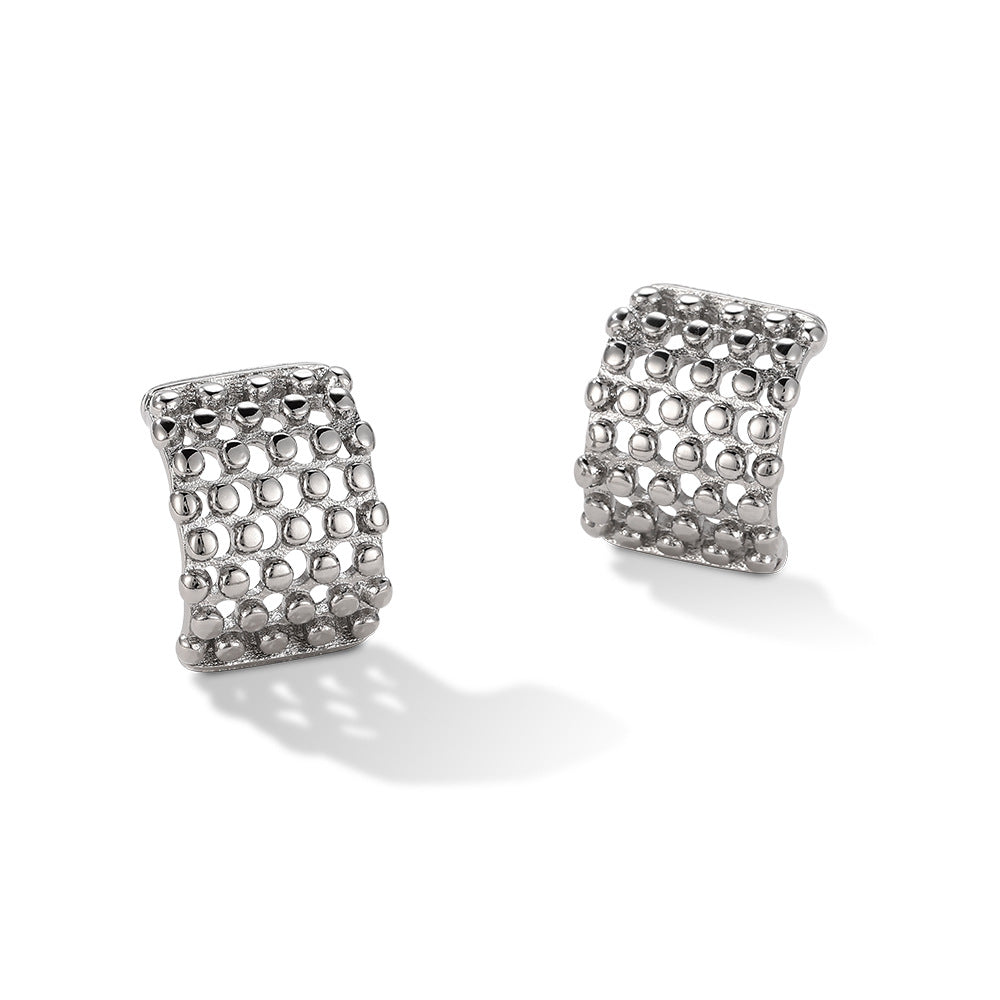 Geometric hollow mesh earrings