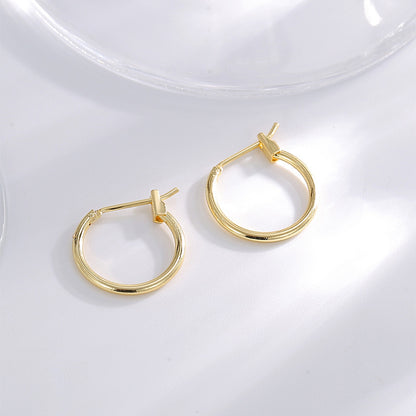 Minimalist geometric circular earrings