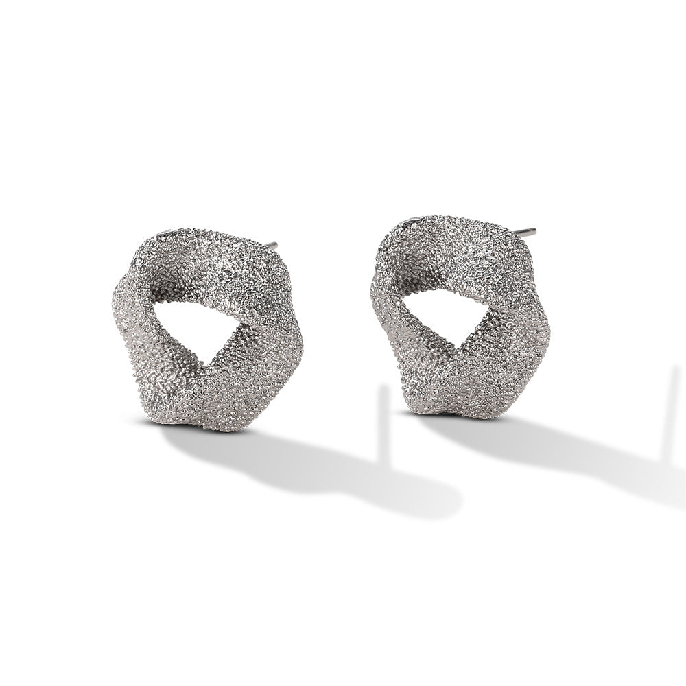 Boucles d'oreilles à tige en corne irrégulière Anna 