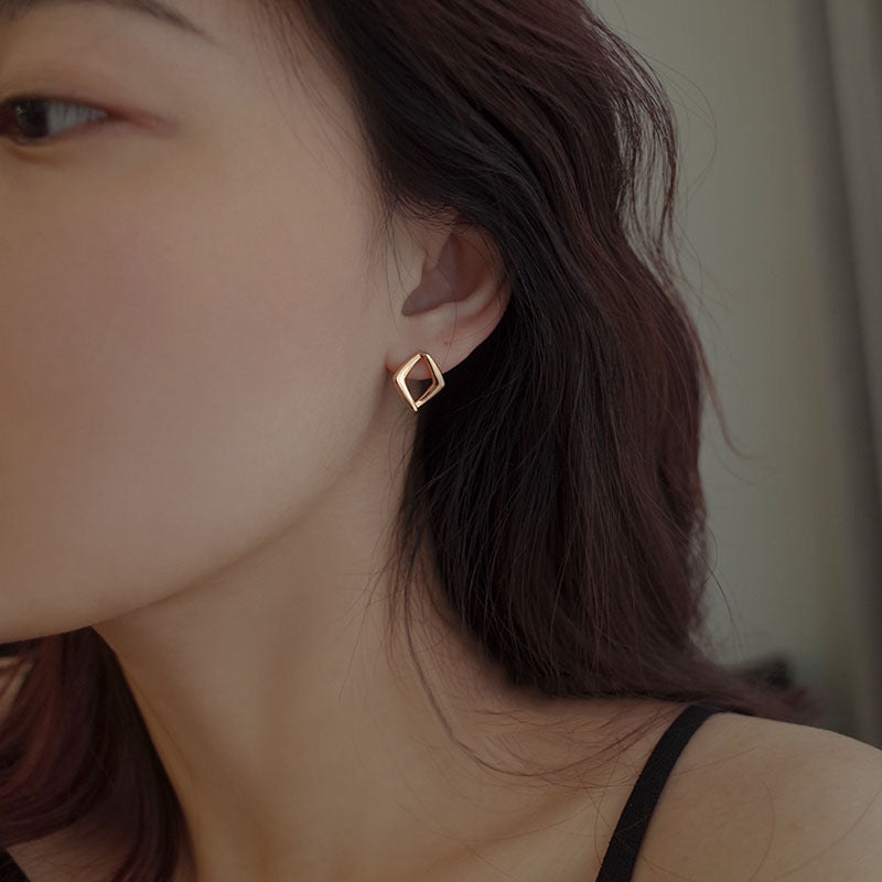 Boucles d'oreilles irrégulières 
