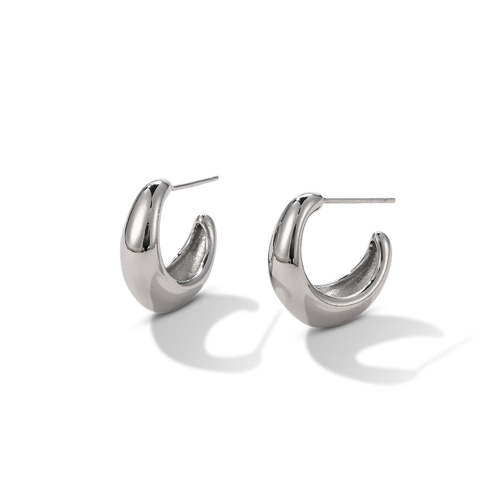 Boucles d'oreilles minimalistes demi-rondes en forme de C 