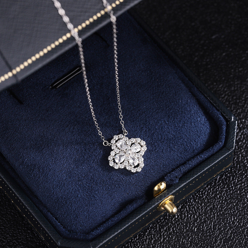 Clover Clavicle Chain Necklace – 18K Gold Plated, Sparkling Zircon Stones