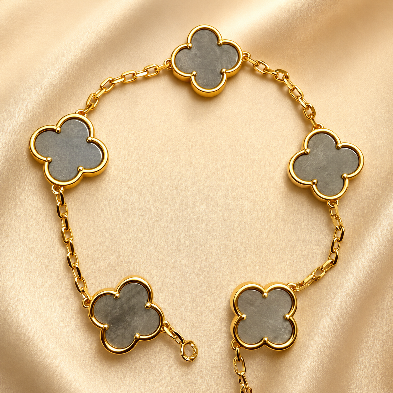 Eternal Clover Pro Bracelet | 18K Gold Plated Luck & Elegance (Gold Chain) LuckCoo