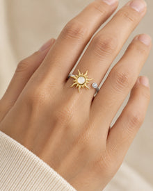 Two-Tone Sun Spinner Ring – model wearing view