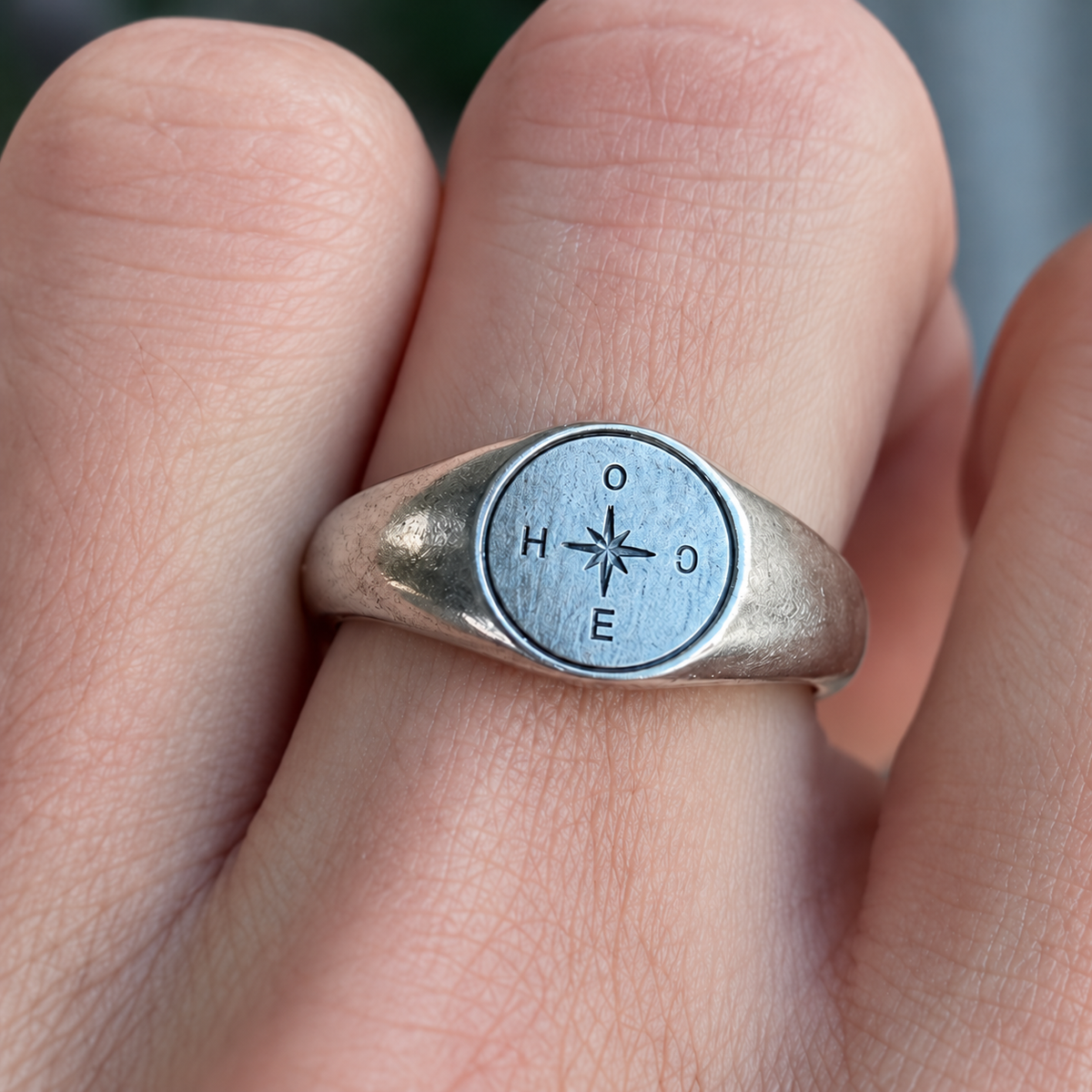 Vintage Compass Signet Ring – Adjustable, Silver Tone | LuckCoo