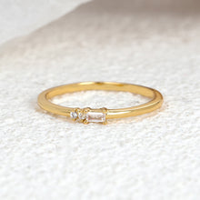 Diamond-encrusted 18k Gold with A Tail Ring