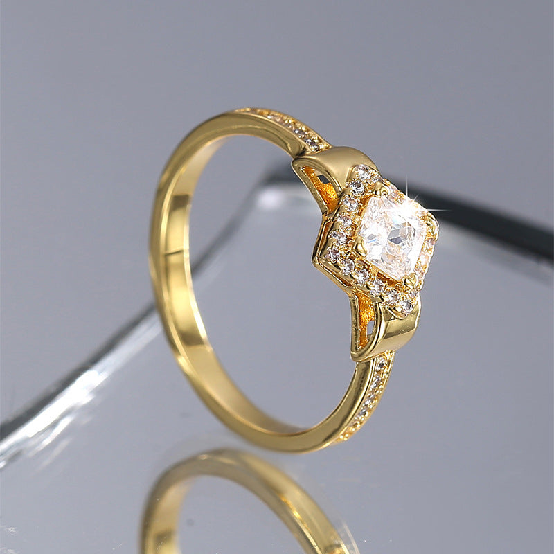 Square diamond temperament fashionable and minimalist ring