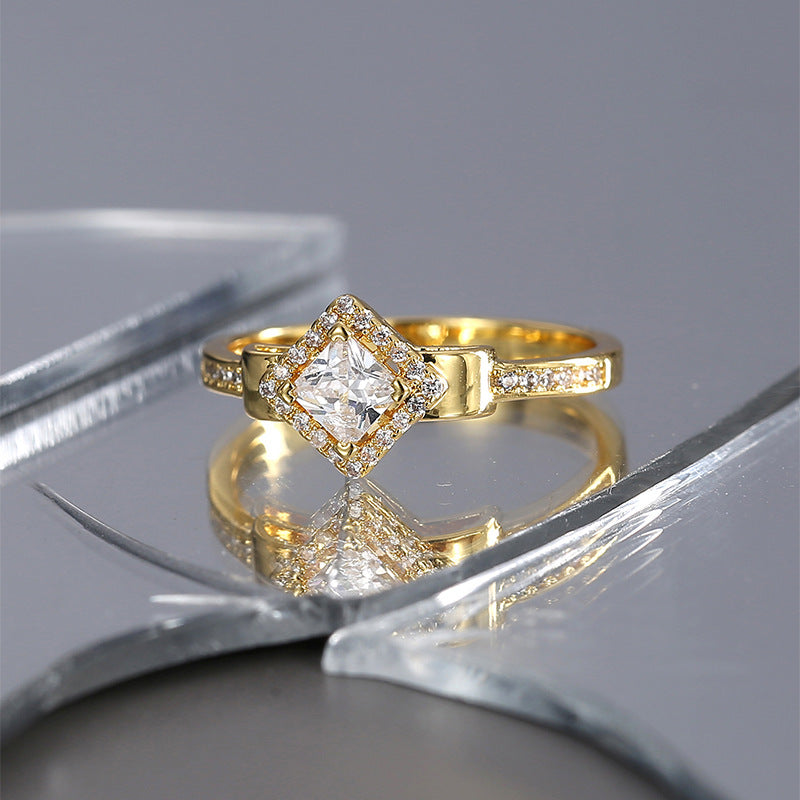 Square diamond temperament fashionable and minimalist ring