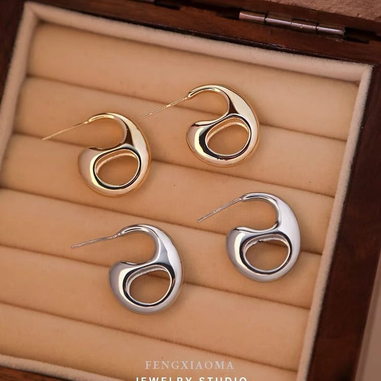 Hollow Simple Cool Style Earrings